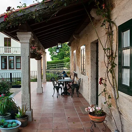 Отель A Torre De 3*