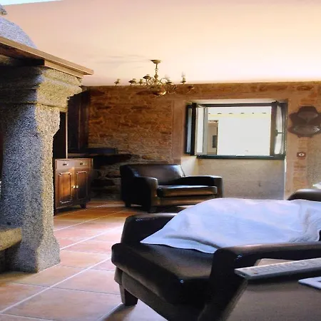 Otel A Torre De Laxe